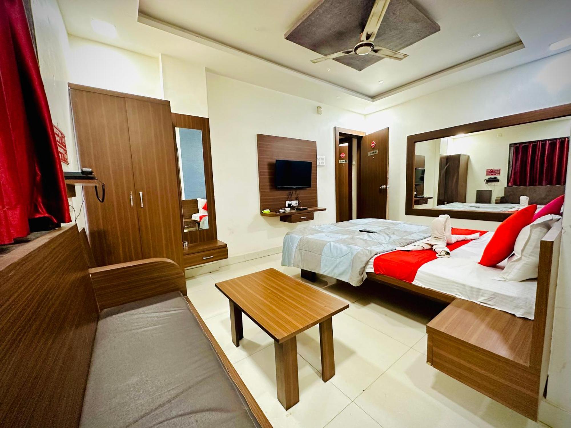 Hotel Sawai Executive Jadhavwadi Ngoại thất bức ảnh