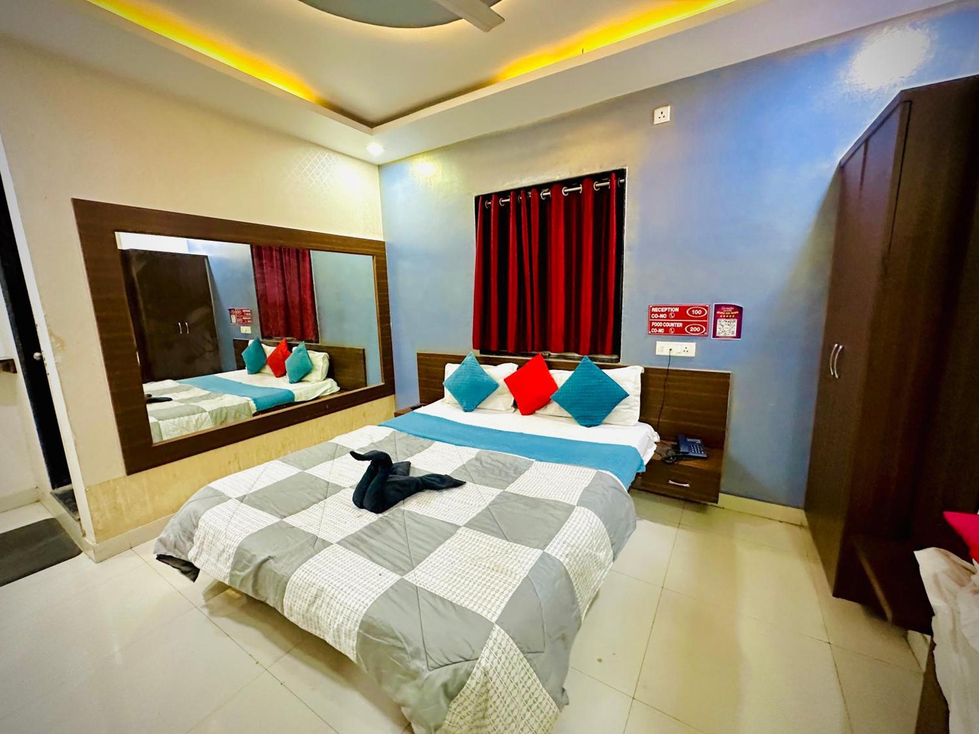 Hotel Sawai Executive Jadhavwadi Ngoại thất bức ảnh