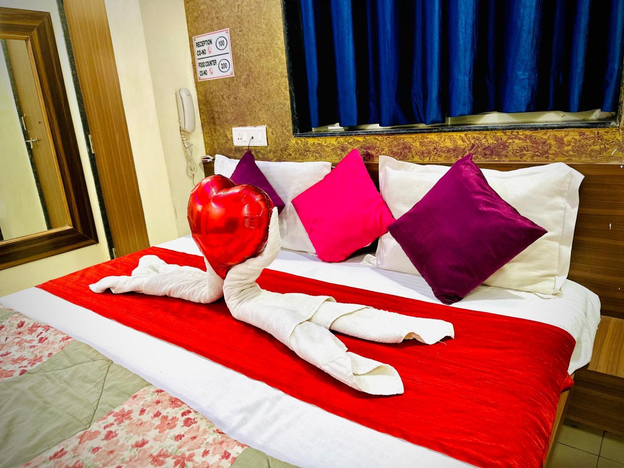 Hotel Sawai Executive Jadhavwadi Ngoại thất bức ảnh