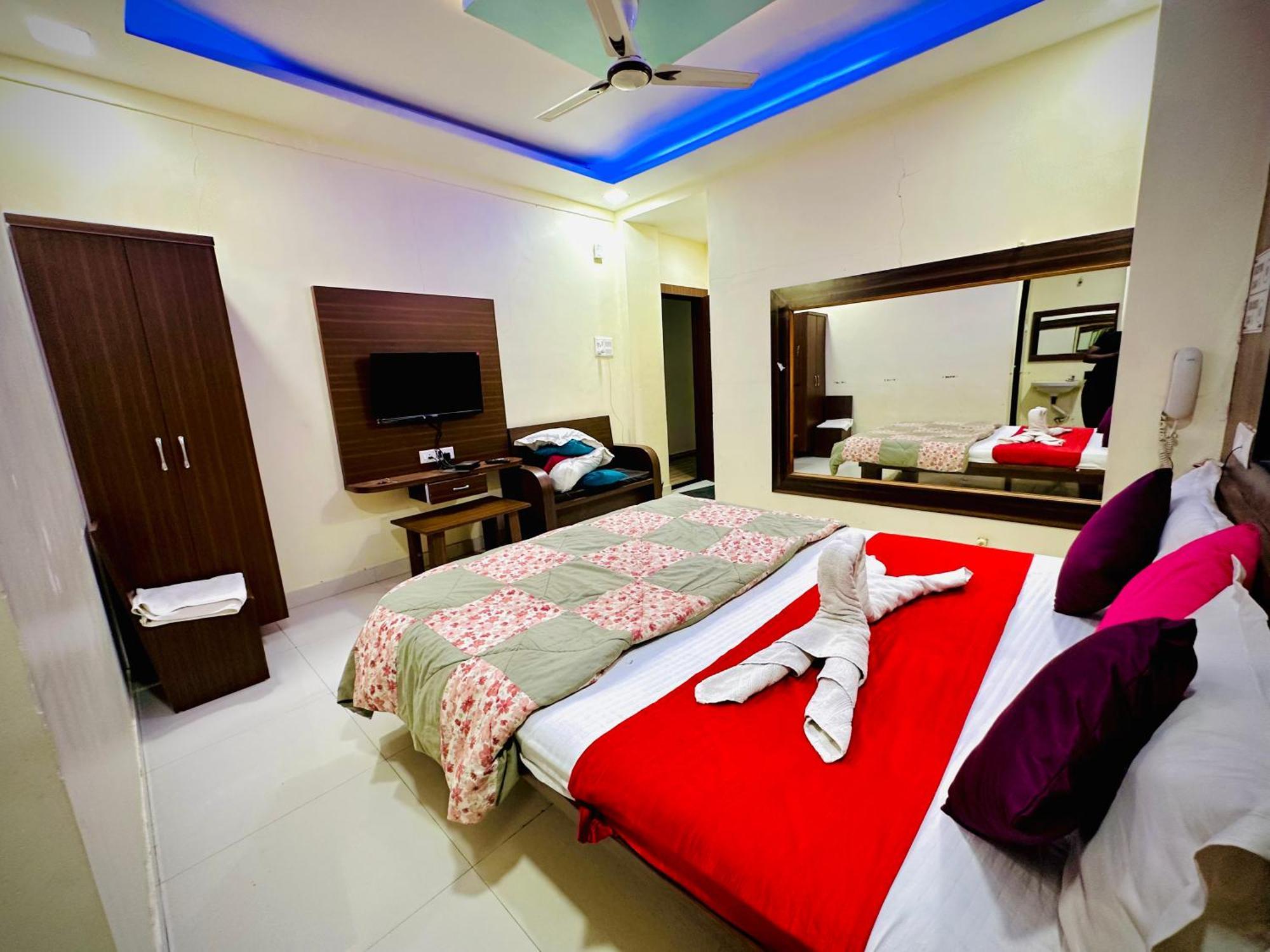 Hotel Sawai Executive Jadhavwadi Ngoại thất bức ảnh
