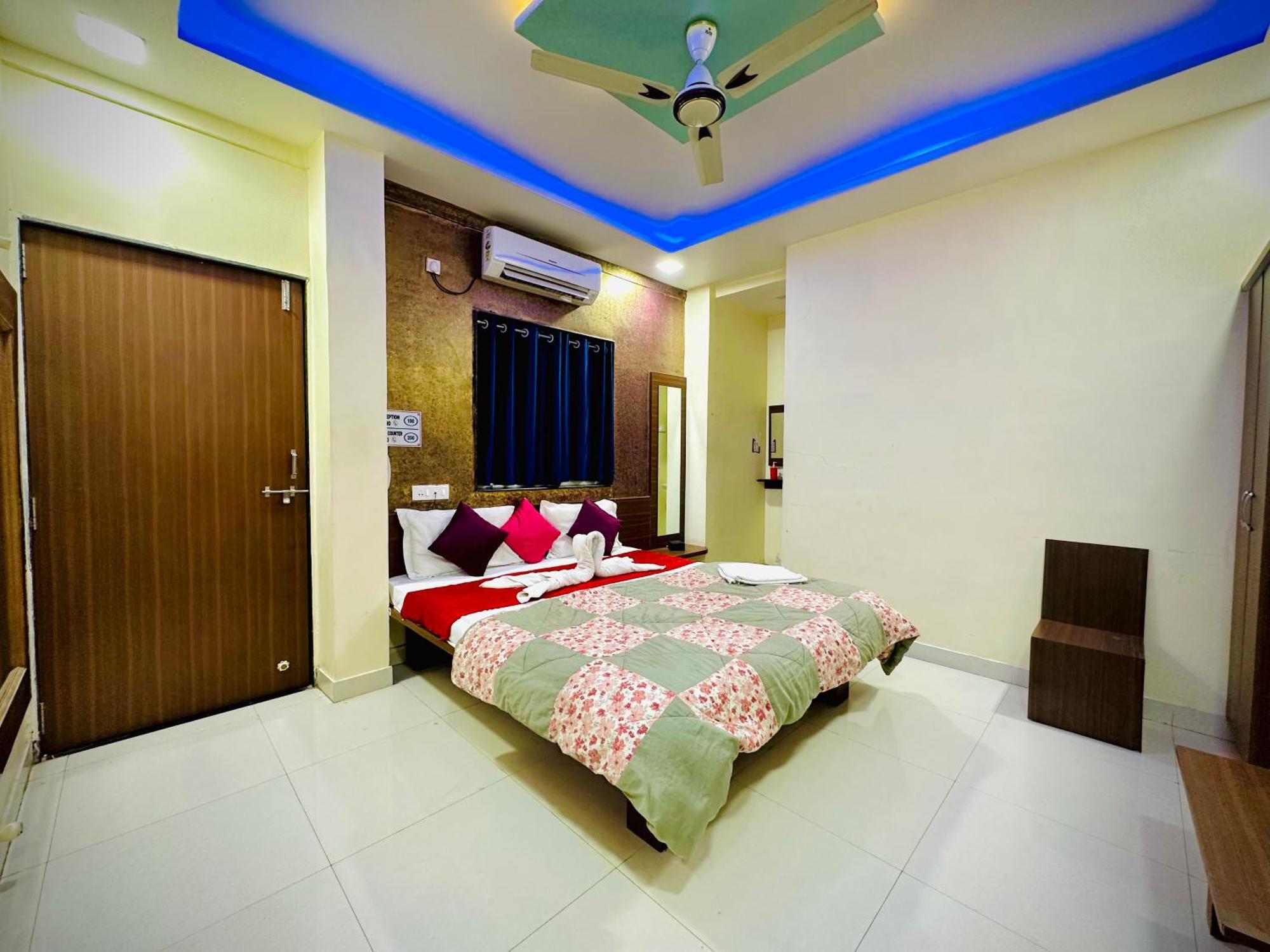 Hotel Sawai Executive Jadhavwadi Ngoại thất bức ảnh