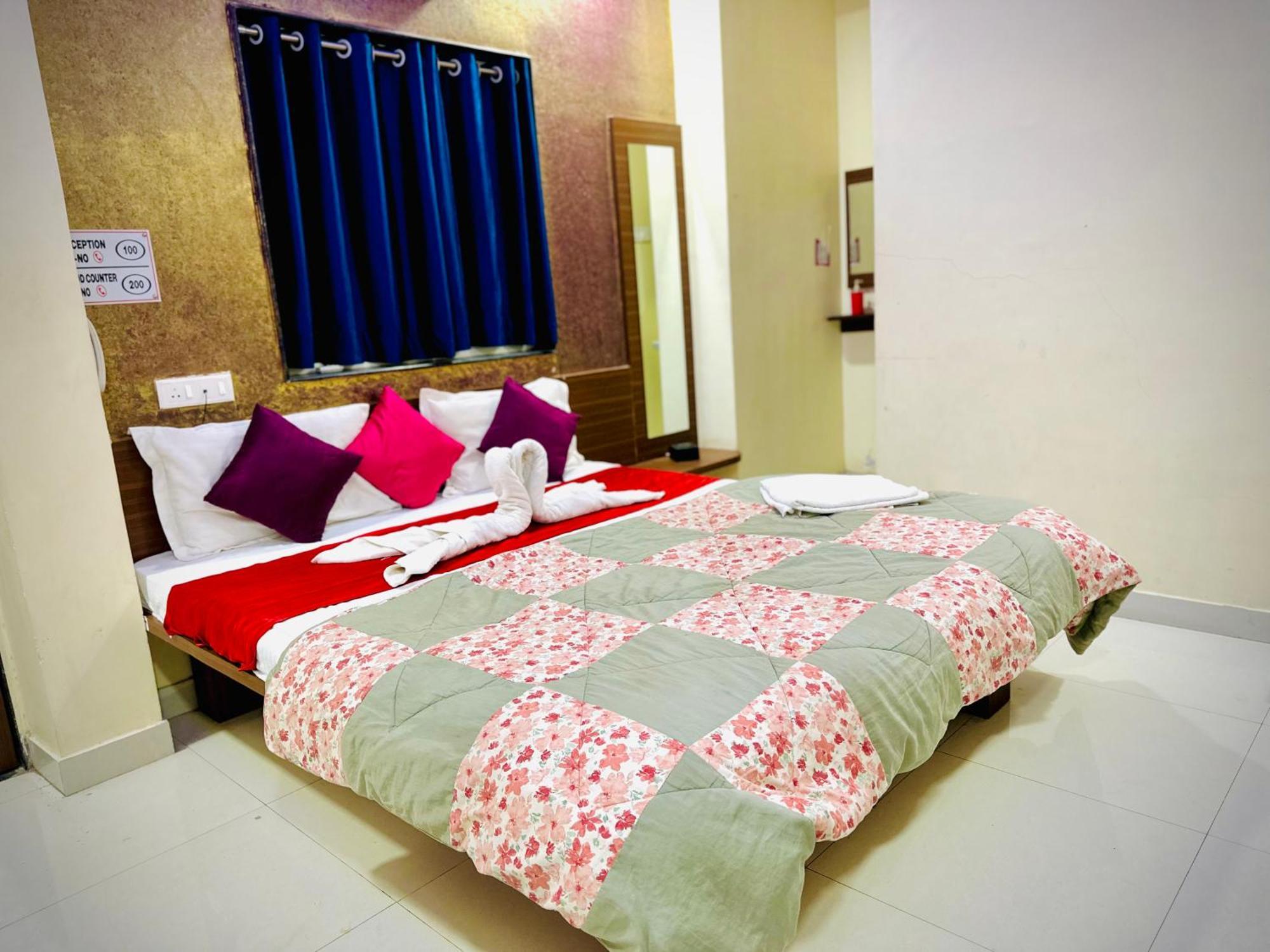 Hotel Sawai Executive Jadhavwadi Ngoại thất bức ảnh
