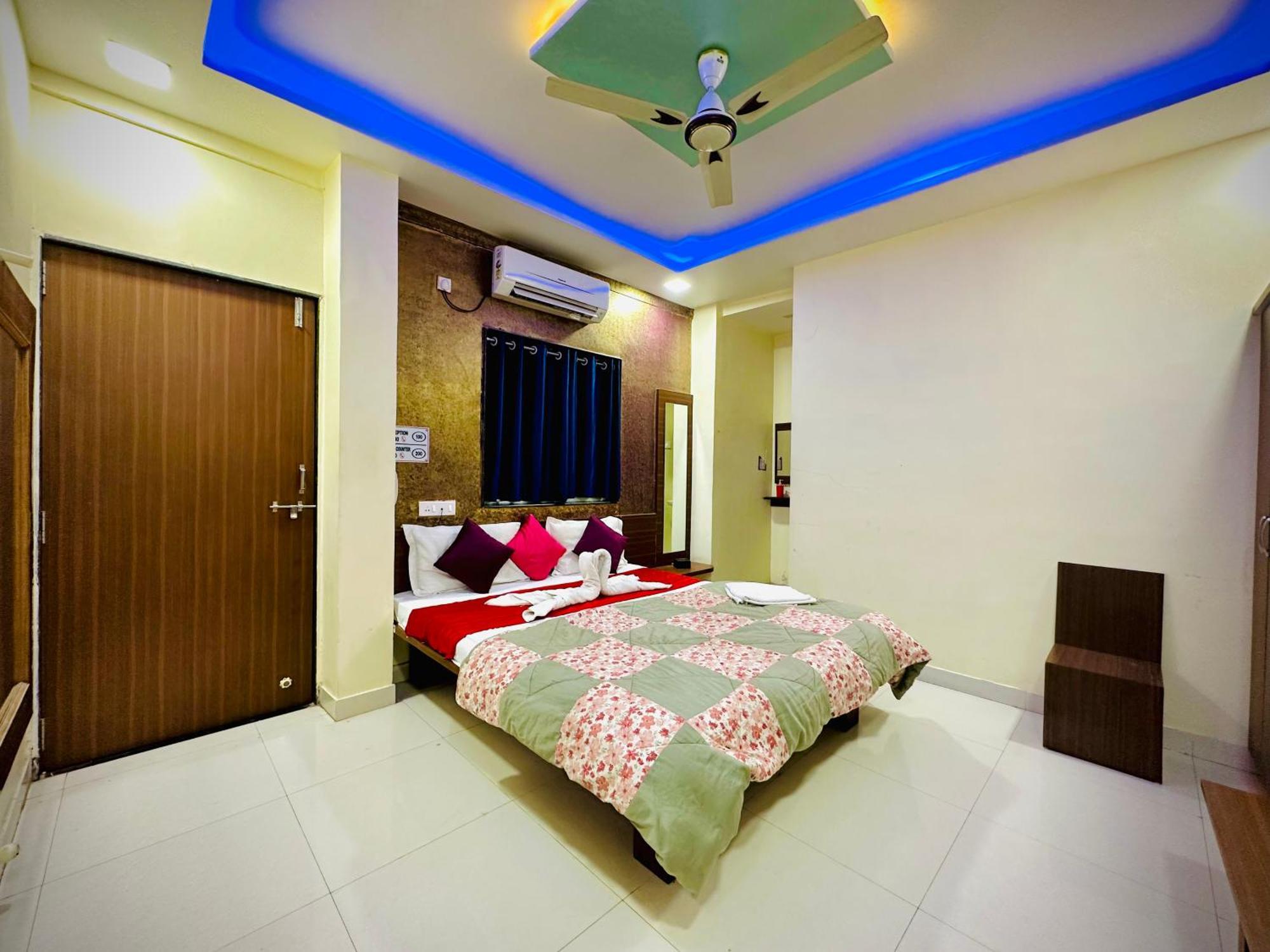 Hotel Sawai Executive Jadhavwadi Ngoại thất bức ảnh