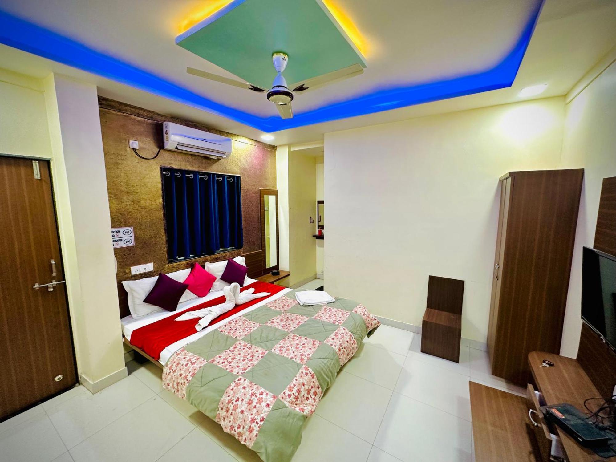 Hotel Sawai Executive Jadhavwadi Ngoại thất bức ảnh