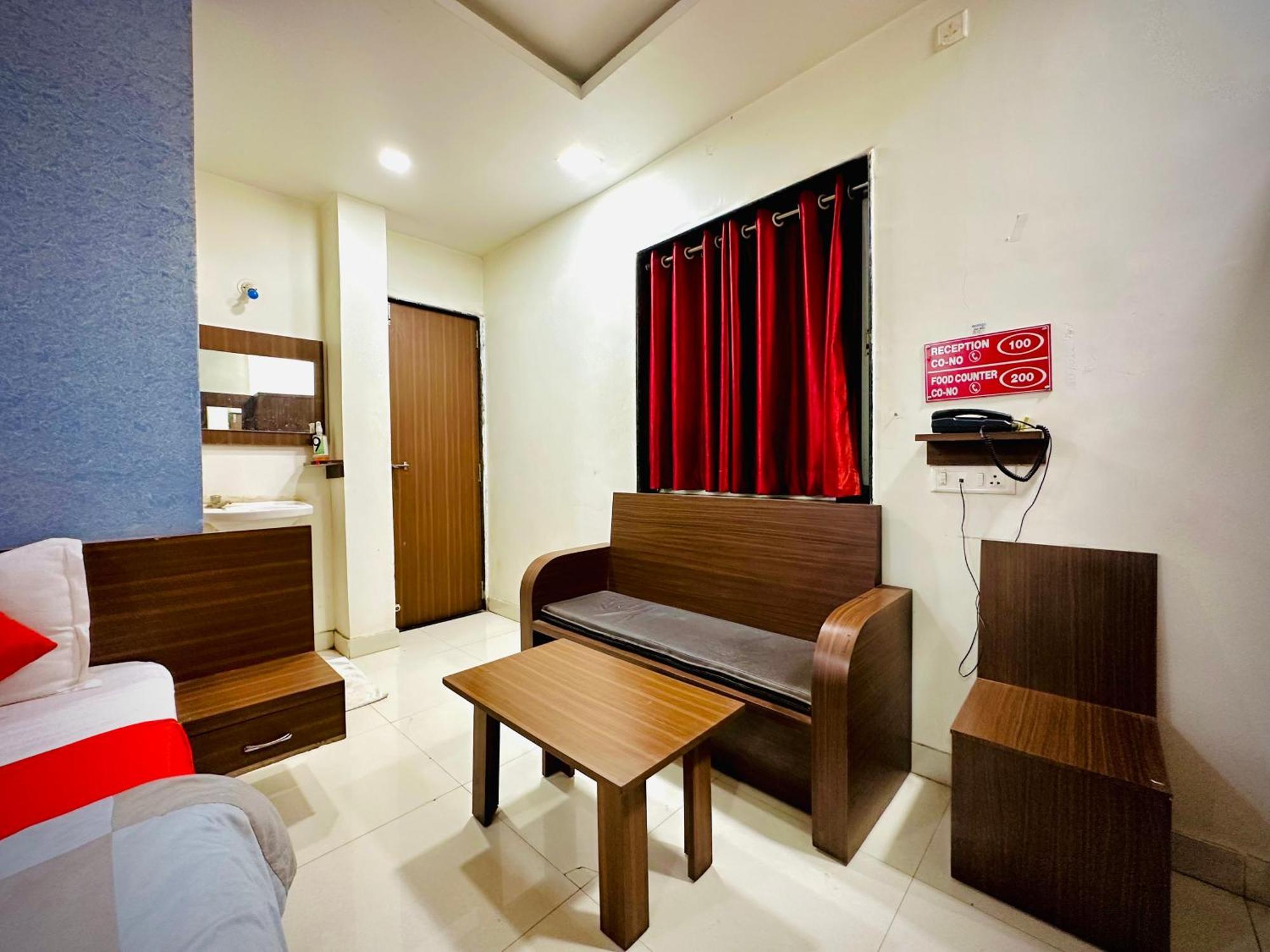 Hotel Sawai Executive Jadhavwadi Ngoại thất bức ảnh