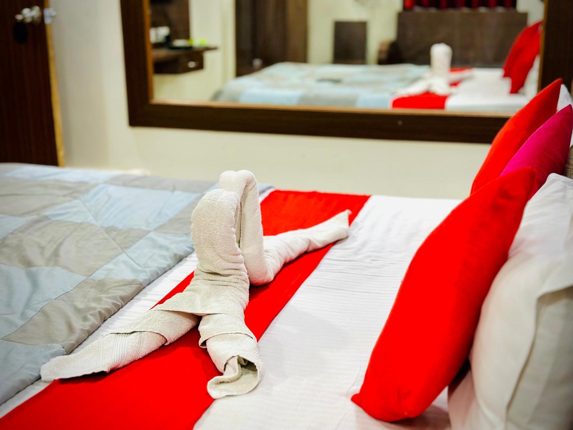 Hotel Sawai Executive Jadhavwadi Ngoại thất bức ảnh