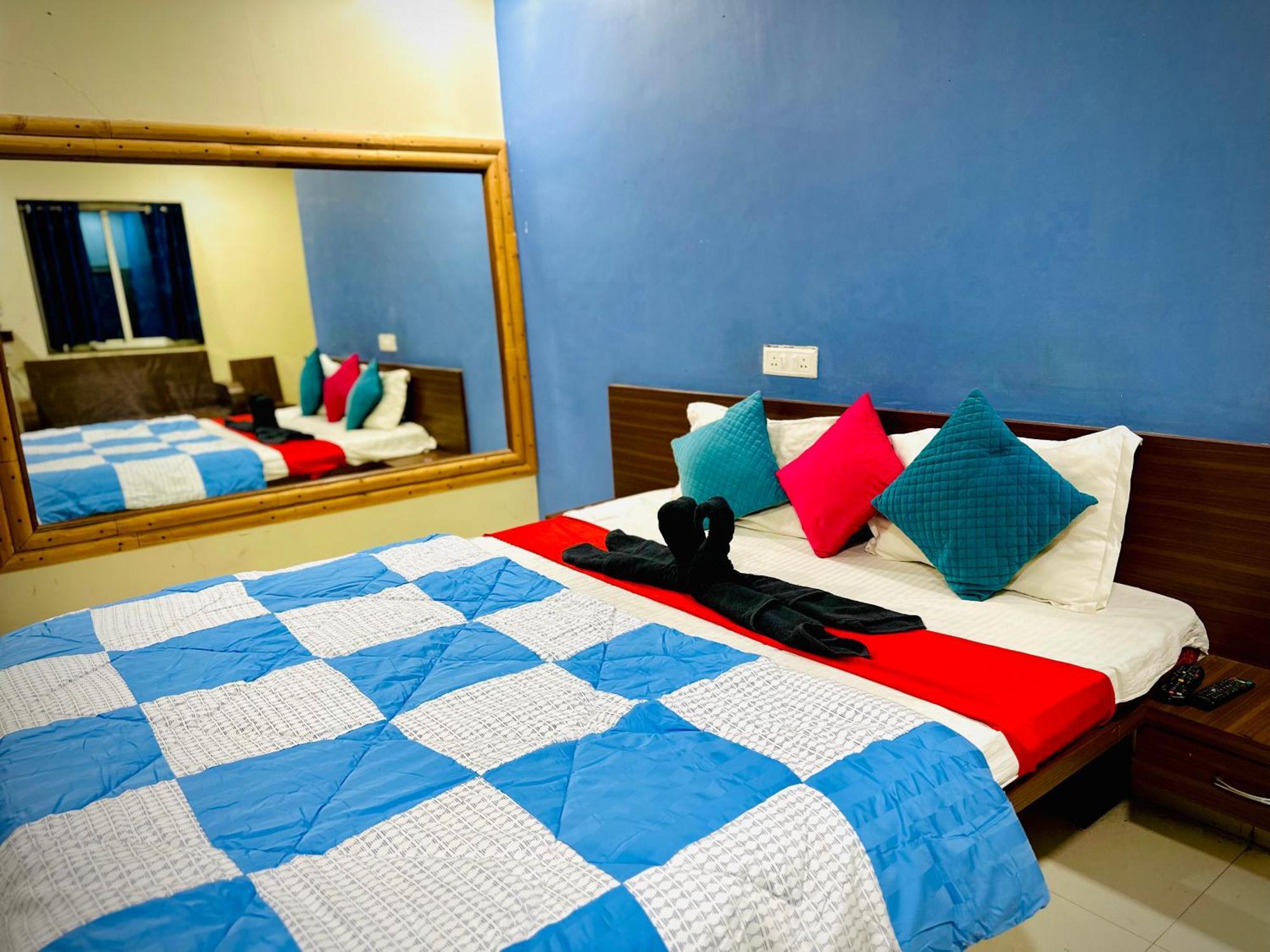 Hotel Sawai Executive Jadhavwadi Ngoại thất bức ảnh