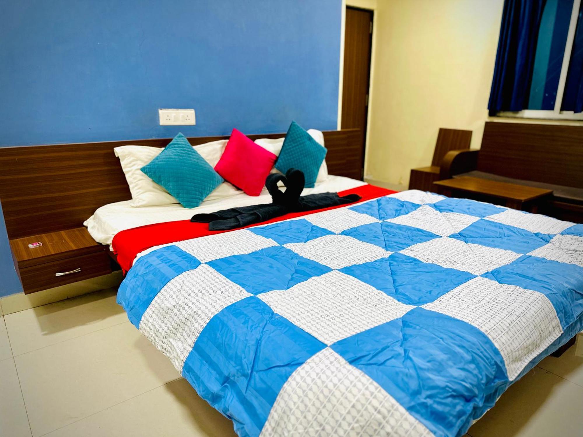 Hotel Sawai Executive Jadhavwadi Ngoại thất bức ảnh