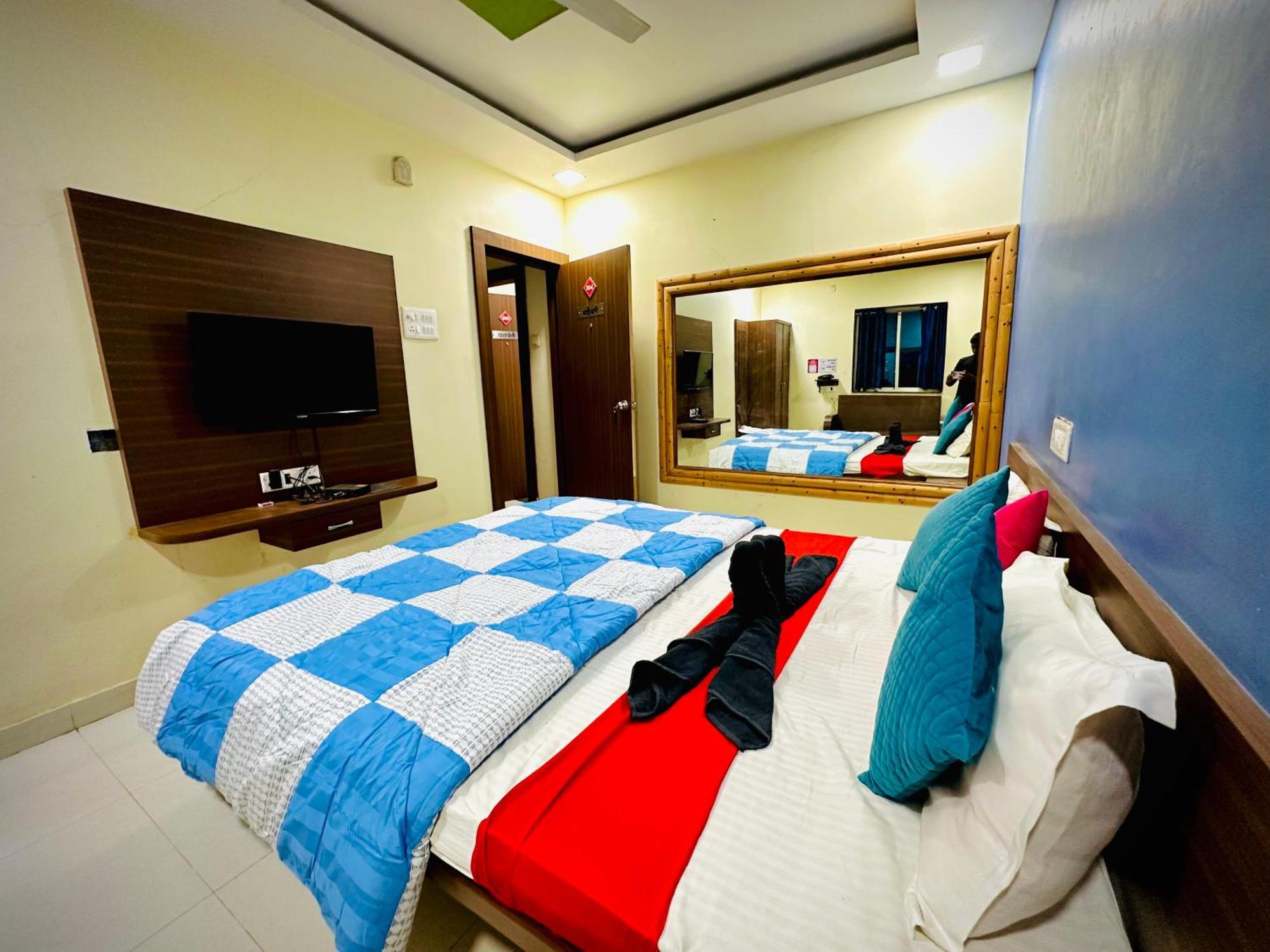 Hotel Sawai Executive Jadhavwadi Ngoại thất bức ảnh